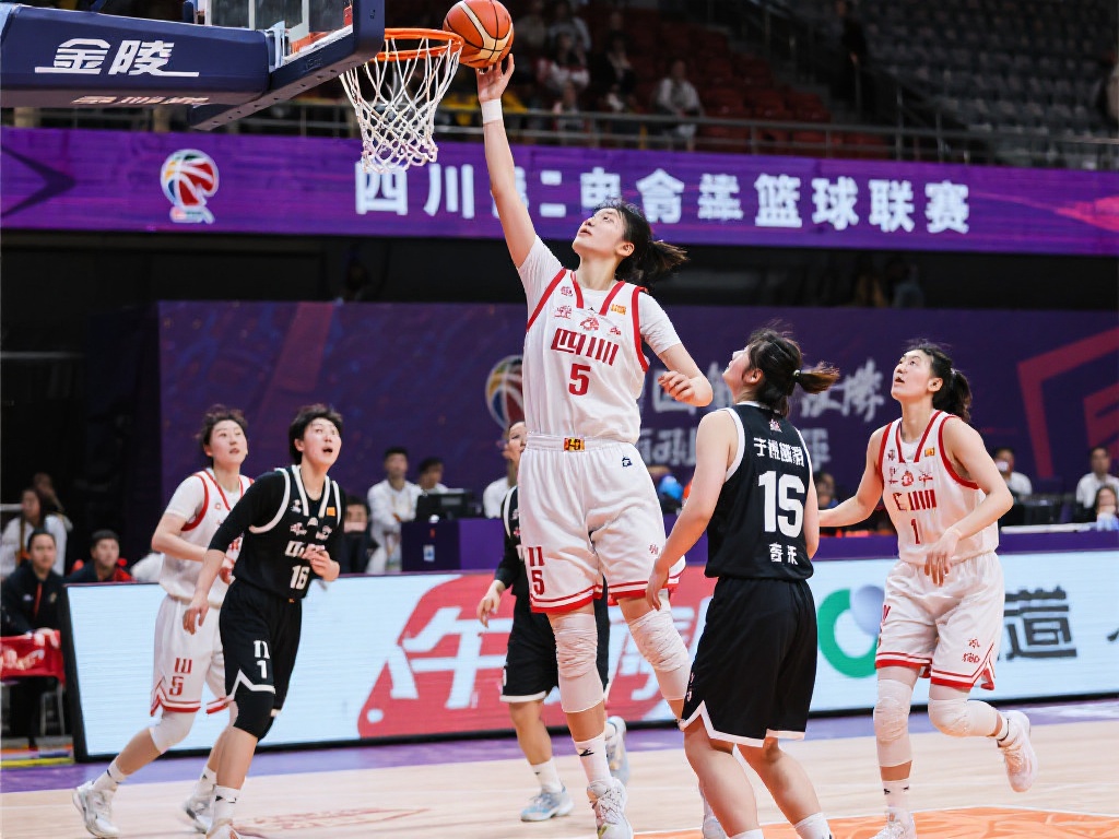 中国女足迎战日本女足：全力以赴，展现自我风采